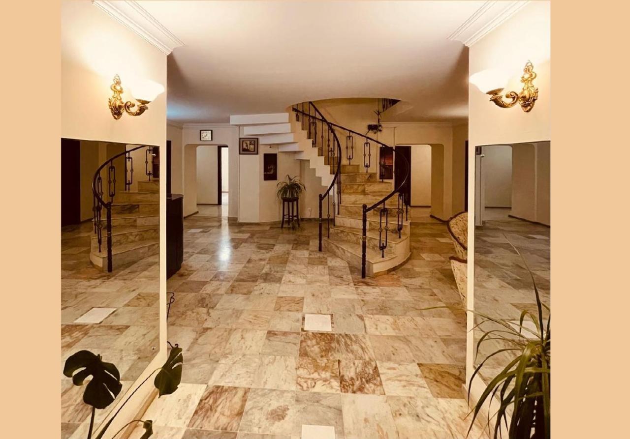 Hotel Grand Tbilisi Exterior foto